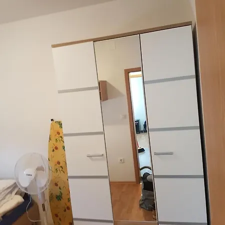 بيت للعطل Kljaci Prnjak Drniš